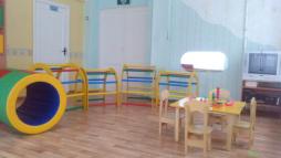 Сенсорная комната.

Сенсорная комната организована для игровых действий с предметами детей раннего возраста.
